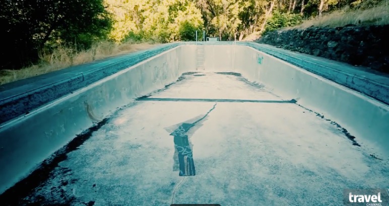 An empty pool with leaves in it at the supposedly haunted St. Anne's Retreat