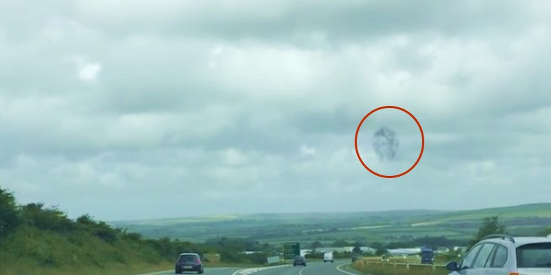 UFO sighting in Cornwall England, swarm in sky