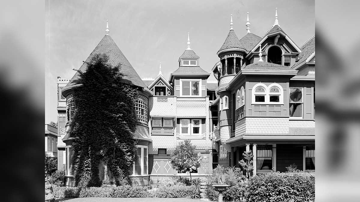 Winchester Mystery House