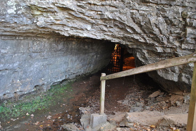 Bell Witch Cave entrance