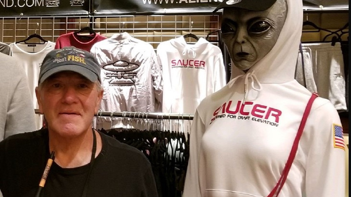 Calvin-Parker-alien-abductee