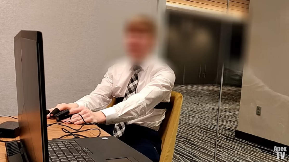 Adam-Archon-time-traveler-2045