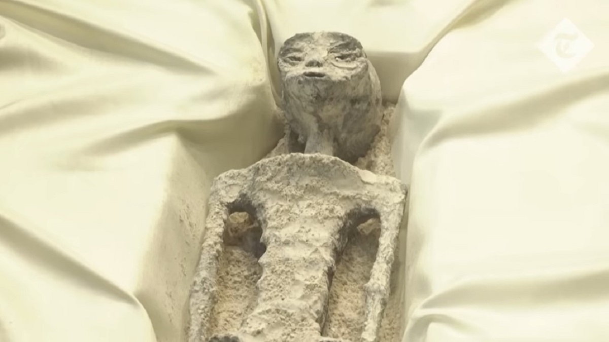 Mexican-alien-corpse