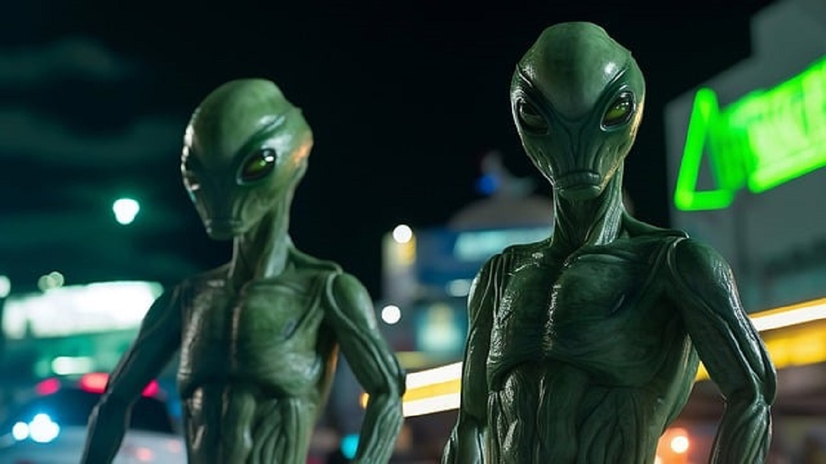 alien-visitors