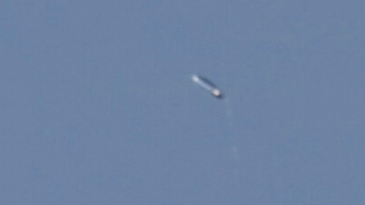 pill-shaped-UFO-North-Carolina